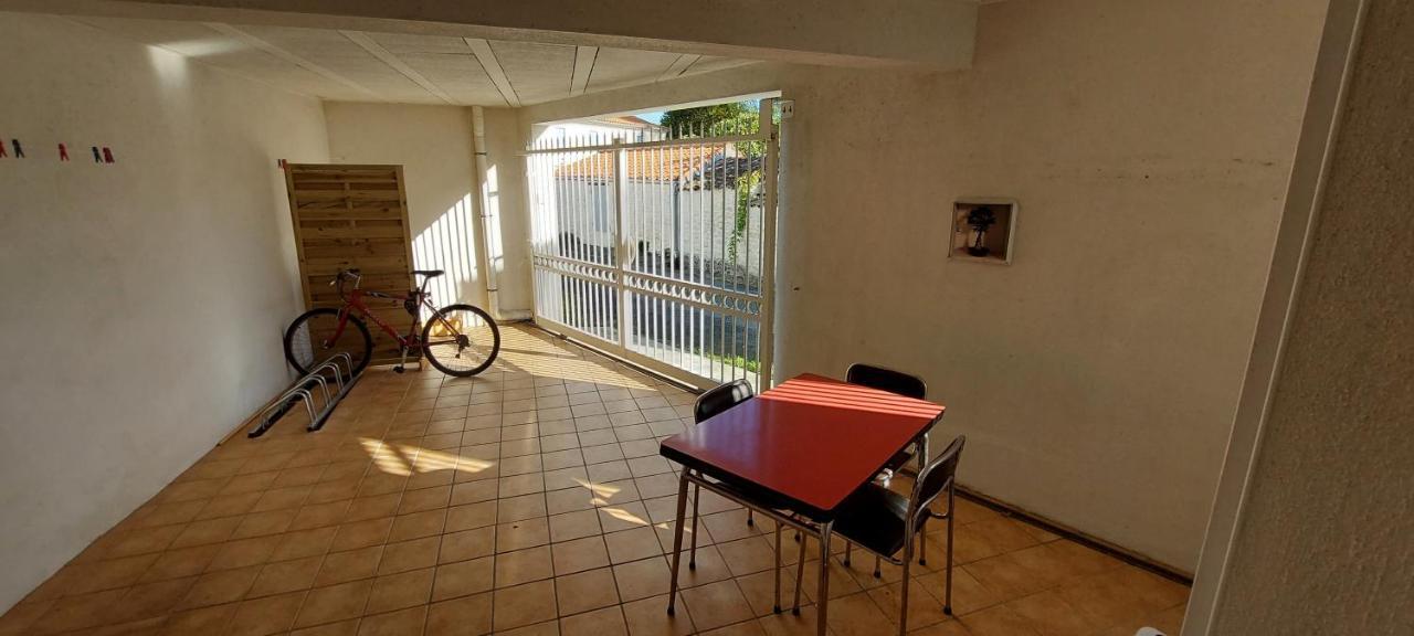 Maison Au Coeur De Meschers - Proche Des Plages Luaran gambar